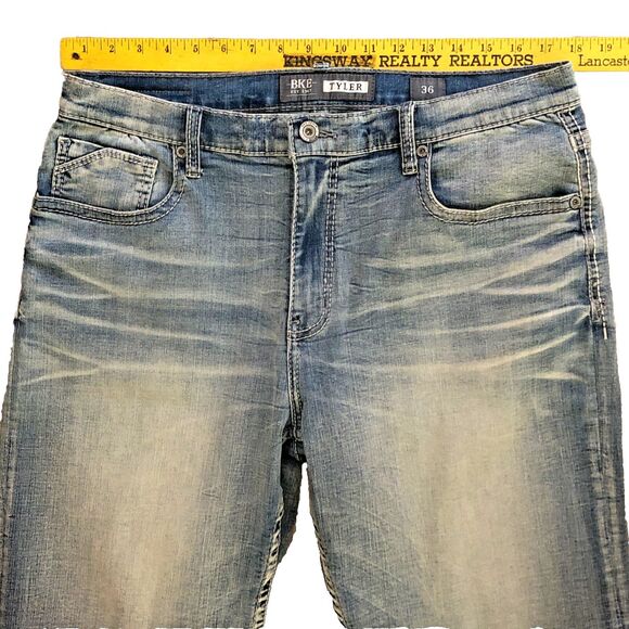 BKE Buckle Tyler Jean Shorts Mens Size 36 Blue Denim Embroidered Light Wash 12" - Picture 10 of 14